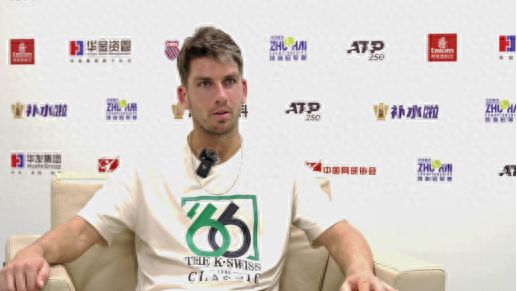 起伏不定 起伏不定