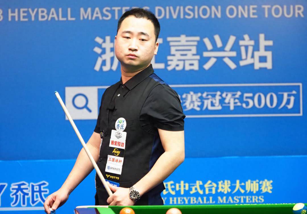 棋手们通过 棋手们通过