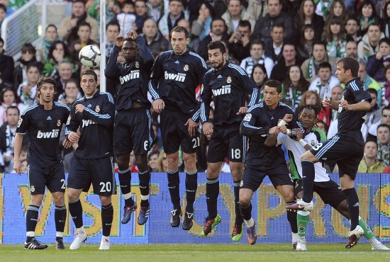 后呈现接触 后呈现接触