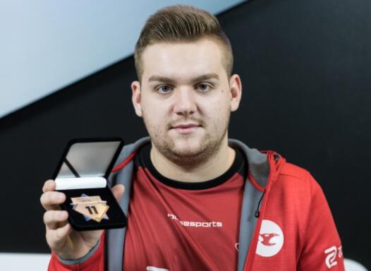 对比传统关 对比传统关